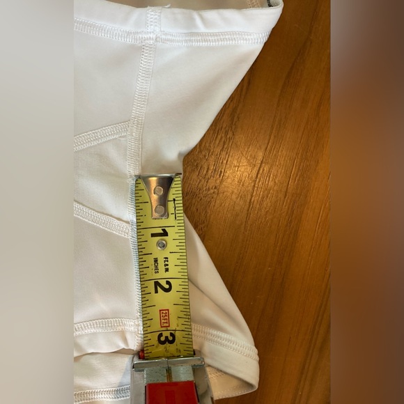 Lululemon Mid-rise Pace Rival Skirt, size 10, white - Picture 14 of 16